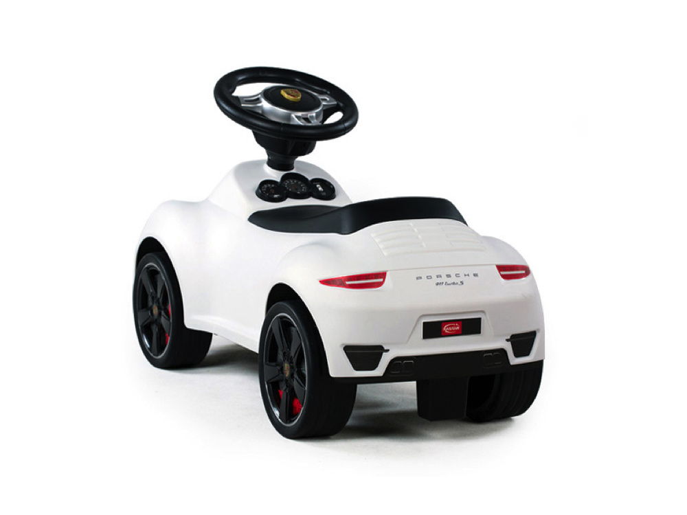 83400-porsche-loopauto-waling-car-foot-to-floor-at